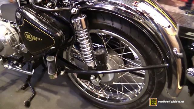 2015 Royal Enfield Classic 500 Chrome - Walkaround - 2014 EICMA Milan Motorcycle Exhibition смотреть онлайн