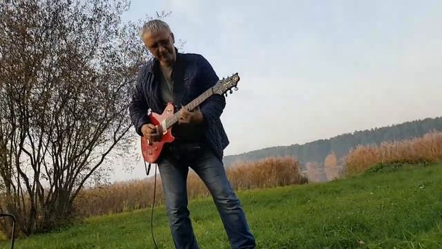Электрогитара на природе,самодельный гитарный комбик.Минское море. смотреть онлайн