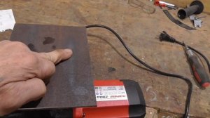 Монтаж циркулярки Парма 200Д в стол Часть 1.mp4