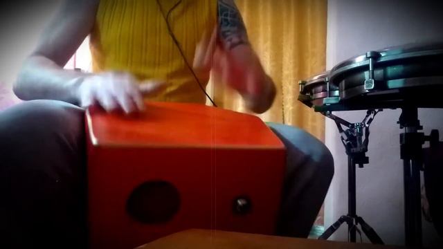 Solo on miniсajon (bongocajon) Соло на миникохоне. Made by Cajon Majon смотреть онлайн