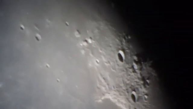 Lua (Moon) by Vixen G-R 200SS (6mm) смотреть онлайн