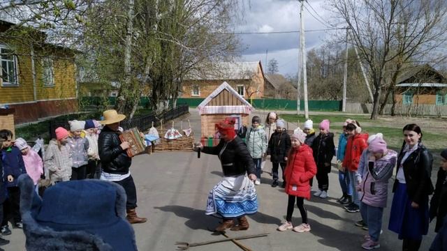Фальклорная вандроўка ў Моталі !!! "Бабуліна хата на гульні багата". смотреть онлайн