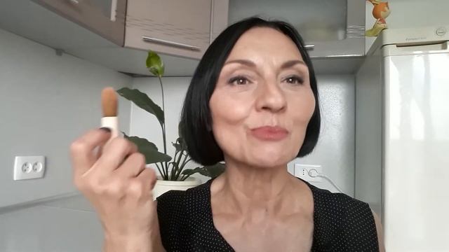 Кисти для румян. Закручивающая кисть для румян. Как правильно пользоваться. смотреть онлайн