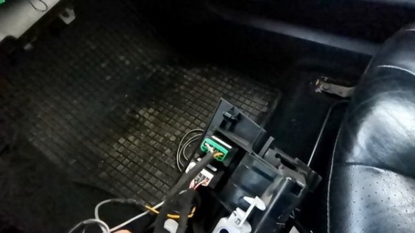 мазда утечка тока акб