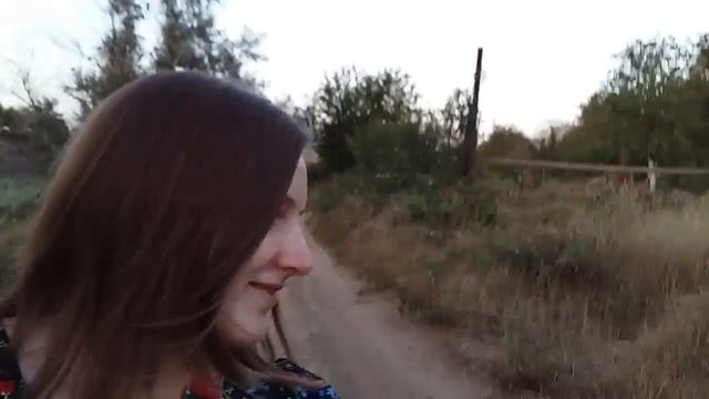 Топаем по дачам. Едим с кустов смотреть онлайн