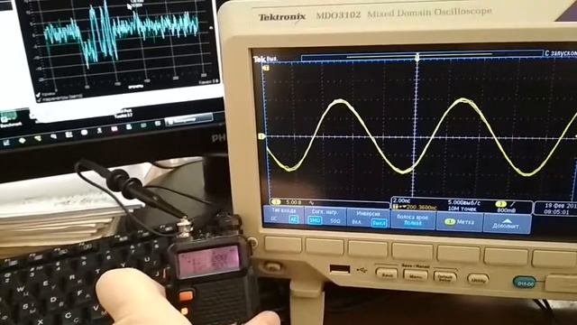 Tektronix MDO-3102. Тест мощности Baofeng UV-5R смотреть онлайн