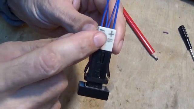 Подключение питания магнитолы через кнопку на Калине Кросс смотреть онлайн