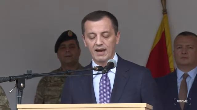 Ministar odbrane Predrag Bošković - obraćanje смотреть онлайн