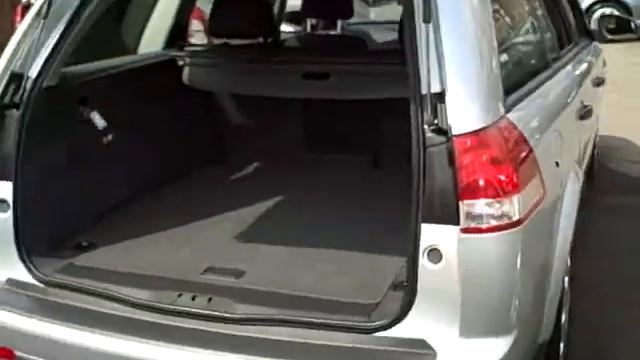 VAUXHALL VECTRA 1.8 16V LIFE ESTATE STAR SILVER-PENTAGON MOTOR GROUP смотреть онлайн