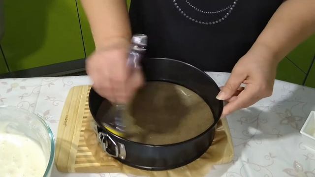 Шарлотка с яблоками смотреть онлайн