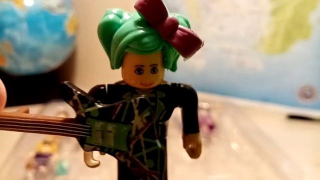 РАСПОКОВКА ИГРУШЕК ROBLOX смотреть онлайн