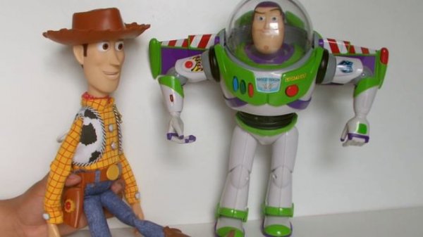 Toy Story Interactive Friends Woody & Buzz Lightyear [HD]