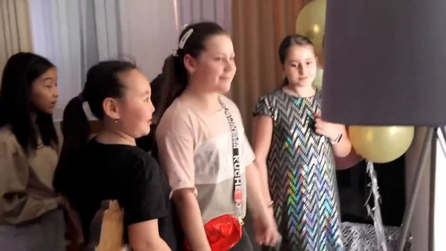 День рождения в стиле Гарри Поттера. Дана 10 лет смотреть онлайн