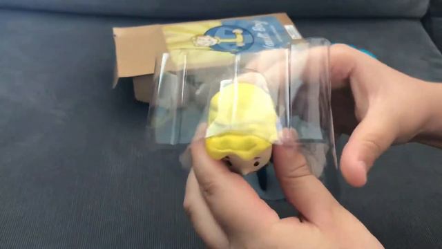 Unboxing Fallout - Vault boy смотреть онлайн