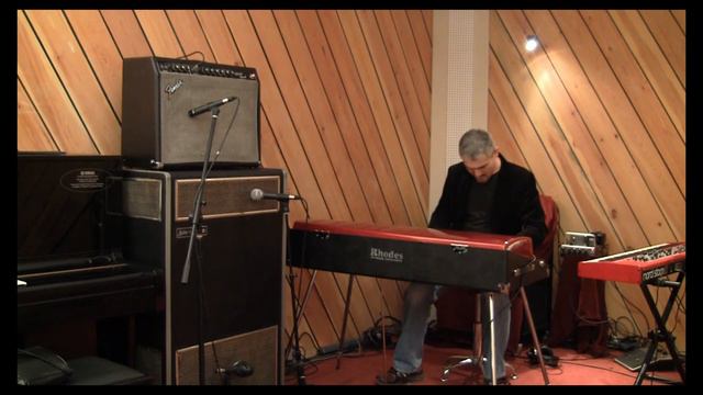 Rhodes Mark I 73-Fender Vibrolux BlackFace смотреть онлайн