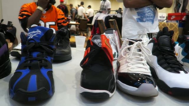 VLOG 170 NIKE AIR MAG AIR FORCE 1 CUSTOM AND MORE! Crazy SneakerCon Recap смотреть онлайн
