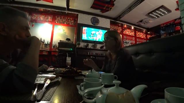 УЖИН В PIZZA PUB//В ГОСТЯХ ХОРОШО, НО ДОМА ЛУЧШЕ) смотреть онлайн