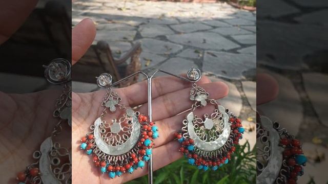 Unorthodox Boho Earrings смотреть онлайн