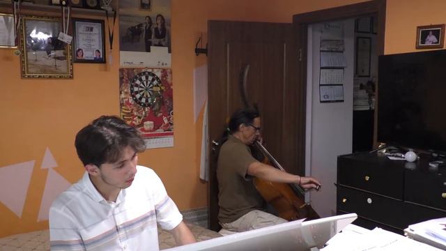 Hassan Ignatov & Nickolai Kolarov - Air on the G String (J. S. Bach) смотреть онлайн