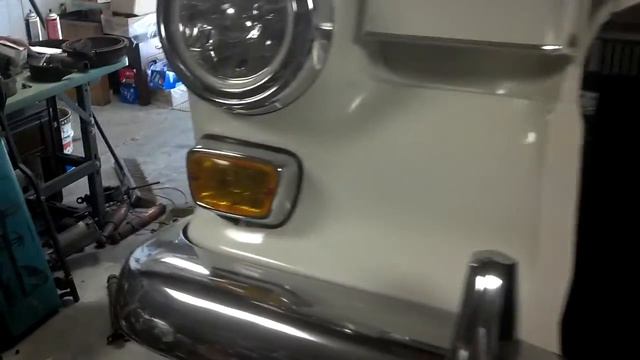 1967 Mercedes 200D Heckflosse paint job quick view - PPG and Meguiars смотреть онлайн