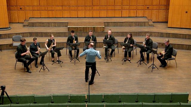 Bartók Béla: 15 magyar parasztdal - - DE Zeneművészeti Kar szaxofon együttese смотреть онлайн