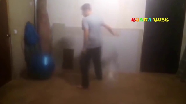 Просто приколы с людьми и животными. смотреть онлайн