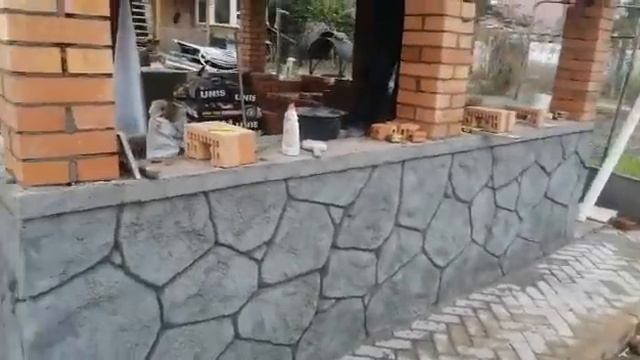 Беседка, мангал и водоём с водопадом из арт бетона. 1 смотреть онлайн