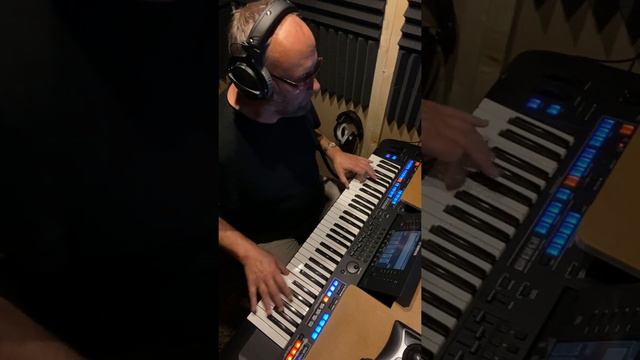 Tyros 4 - Impro (instrumental) by @JackHaveman смотреть онлайн