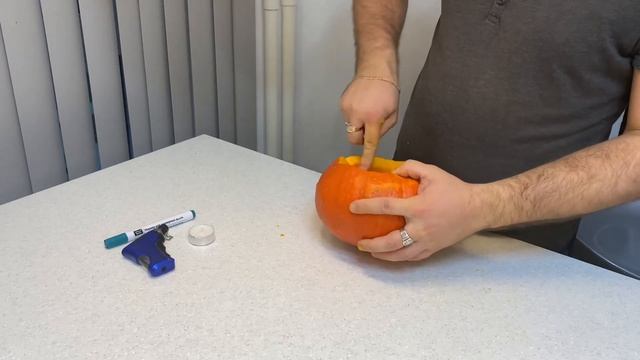 Как сделать фонарь Джека. Тыквенный фонарь. Фонарь из тыквы на Хэллоуин. смотреть онлайн