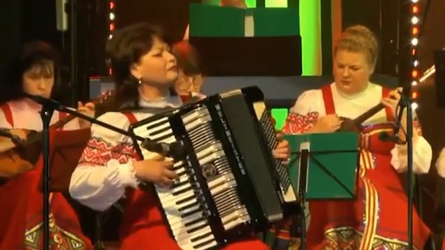 Карусель. Оркестр русских народных инструментов Юрия Синева. Соло на аккордеоне Елена Гребенюк. смотреть онлайн