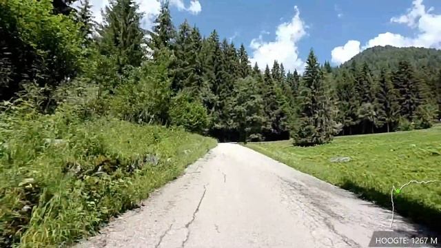 Passo Brocon via Val Malene vanuit Pieve Tesino Honda Varadero XL 1000 2020 смотреть онлайн