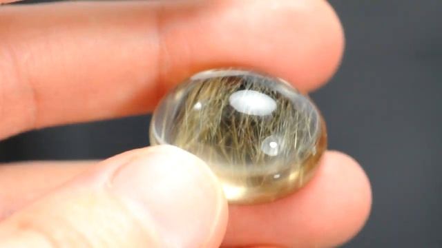 Rutilated quartz. Рутиловый кварц - волосатик. смотреть онлайн