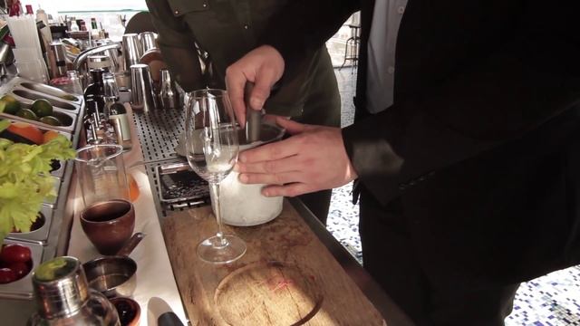 Lady Gadabout Episode 2 Sushi Samba & Duck and Waffle смотреть онлайн