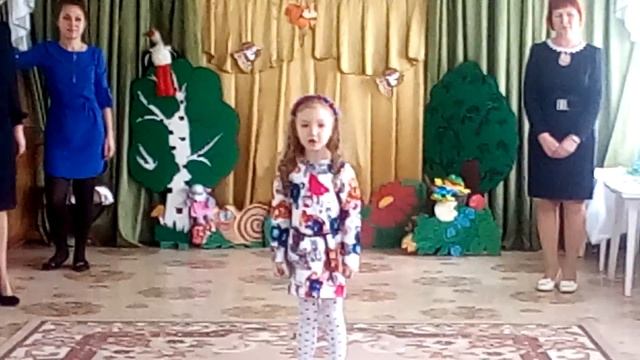 Анюта рассказывает стих "Бабушка" смотреть онлайн