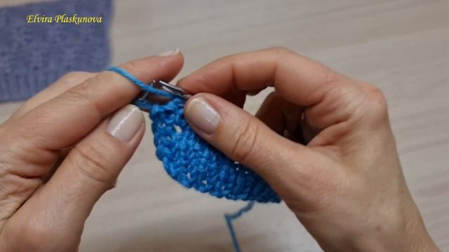 Можно узор связать так, а можно вертикальными полосками. смотреть онлайн