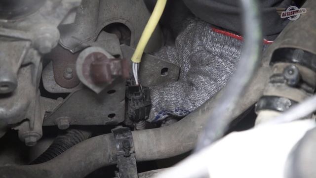 Замена верхнего кислородного датчика на LADA Largus смотреть онлайн