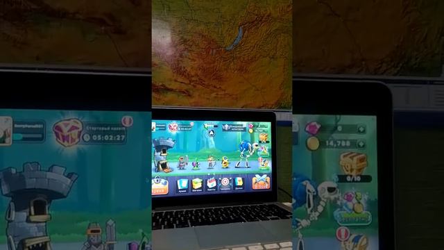 Я игра в игру, советую скачать смотреть онлайн