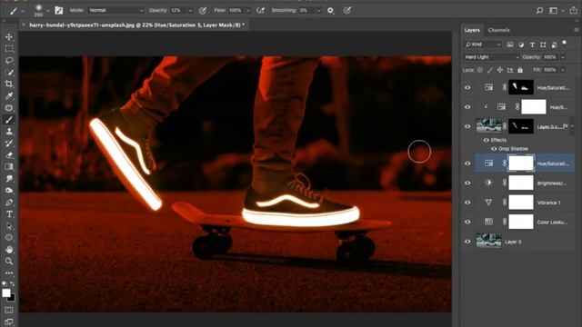Create a Neon Glowing Sneakers - Photoshop смотреть онлайн
