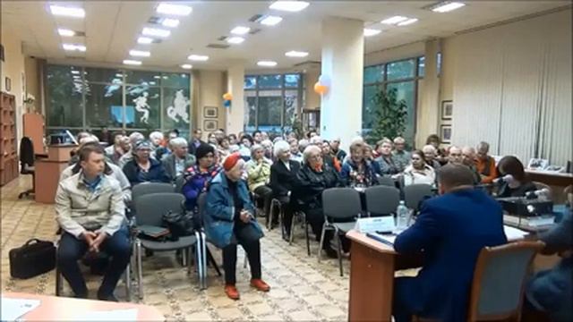 Встреча главы управы с жителями района Покровское-Стрешнево в мае смотреть онлайн