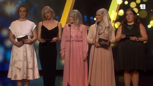 Gullruten 2016: Jentene fra Skam deler ut pris смотреть онлайн