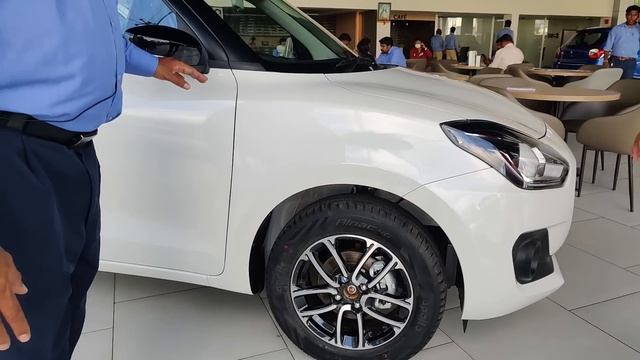 Maruti Suzuki Swift 2022 Malayalam Review | ഇന്ത്യയിലെ നമ്പർ വൺ ഹാച്ച് ബാക്ക് കാറുകളിൽ ഒന്ന് смотреть онлайн