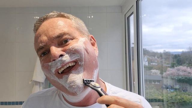 Gillette GilletteLabs Heated Razor Review