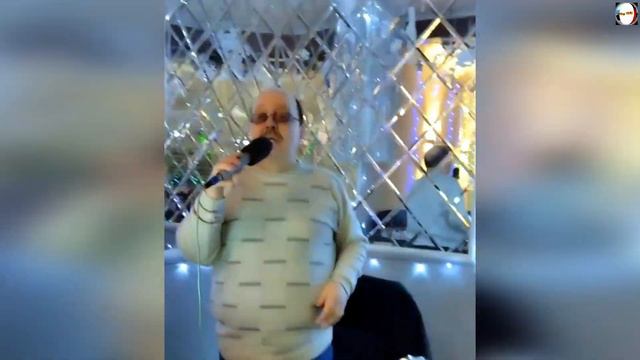 г. Чирчик. Исполнитель шансона и ретро Юрий Цветков. //Video author Oleg Jeong// смотреть онлайн