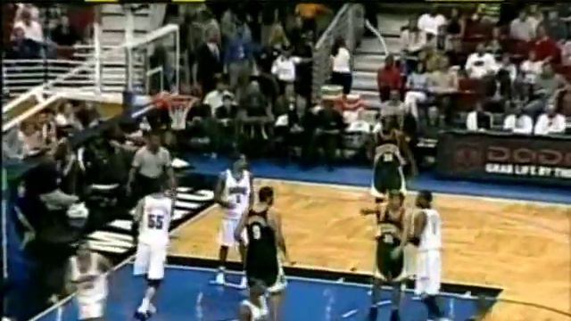 Brent Barry (25pts/10asts/6threes) vs. Magic (2004) смотреть онлайн