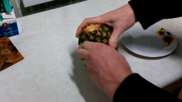 Как разбирается ананас