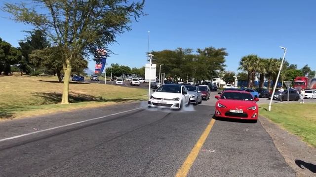 Breakfast Run Shenanigans | Sien Jy Motorsport Presents: The Run 2.0 смотреть онлайн