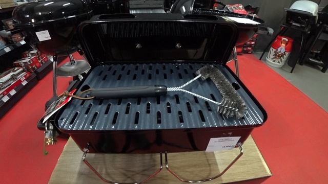 Щетка для гриля Weber Т образная 30 см. Обзор. смотреть онлайн