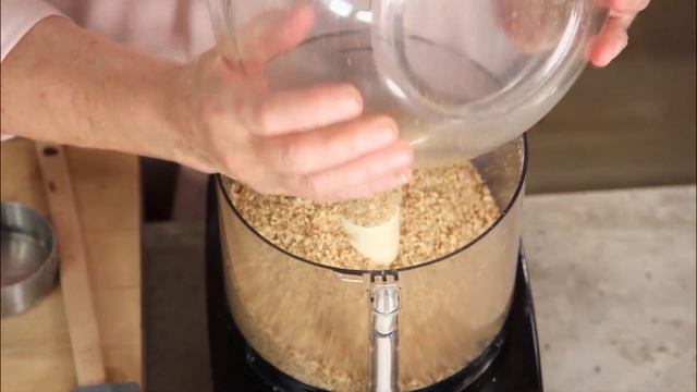 Сандвичи от бадемови бисквити с крем | Печивата на Марта Стюарт | 24Kitchen Bulgaria смотреть онлайн