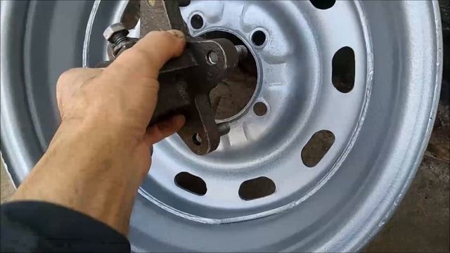 Диски R16 без переделки на мототрактор из мотоблока . Один из вариантов. смотреть онлайн