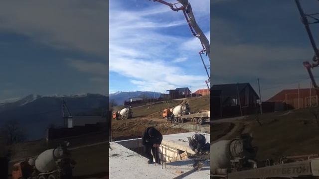 Работа Автобетононасоса на косогоре! Лучистое.Крым смотреть онлайн